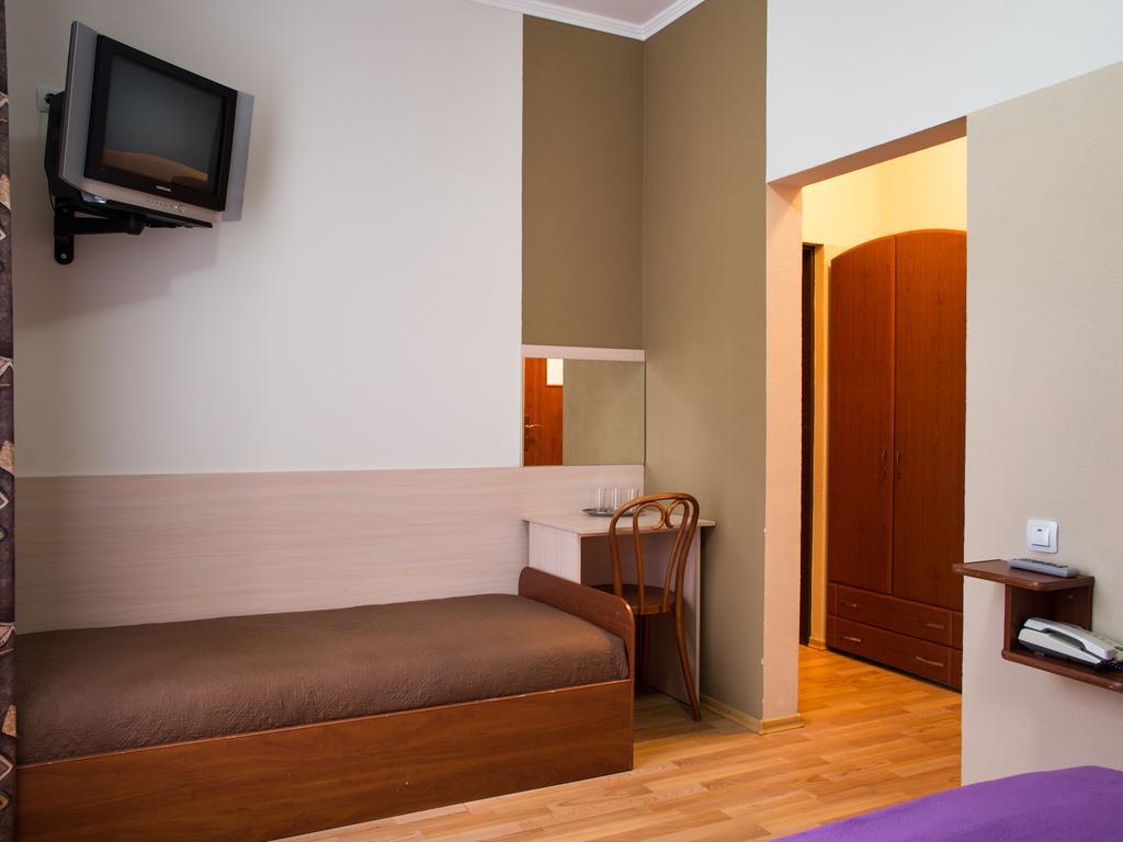 Gala Hotel คาเมียเนตส์-โปดิลสกี ห้อง รูปภาพ